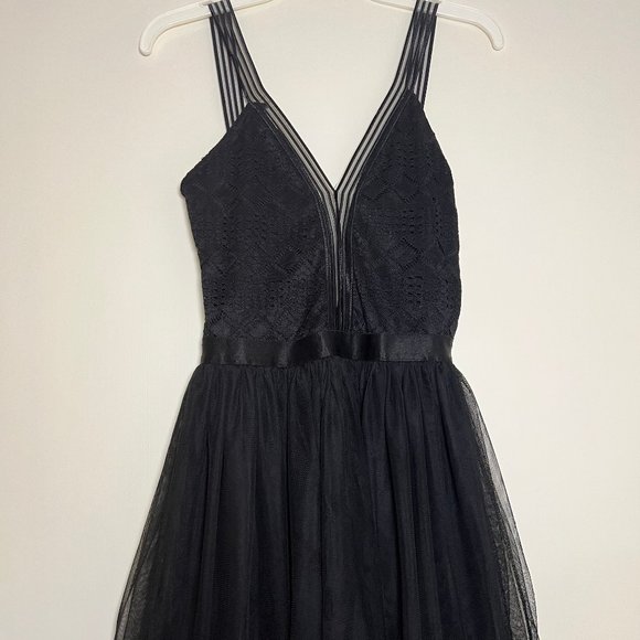 Lily McBee black lace and tulle dress - Picture 1 of 8